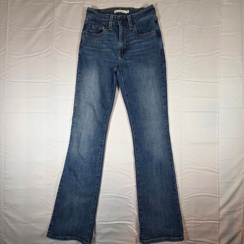 Levis 725 High Rise Bootcut Jeans Blue Medium Wash 24x32